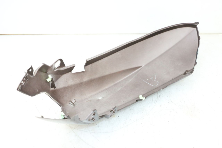 photo de LEFT REAR SIDE PANEL PEUGEOT KISBEE 2T 50 (2010 - 2017) - Technical close-up