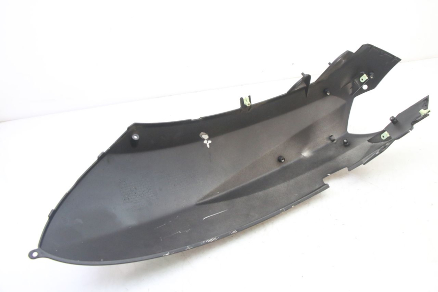 photo de LEFT REAR SIDE PANEL PEUGEOT KISBEE 4T 50 (2018 - 2022) - Fixing points details