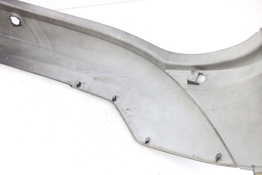 photo de REAR LEFT PANEL KYMCO PEOPLE S 125 (2000 - 2008) - Product overview