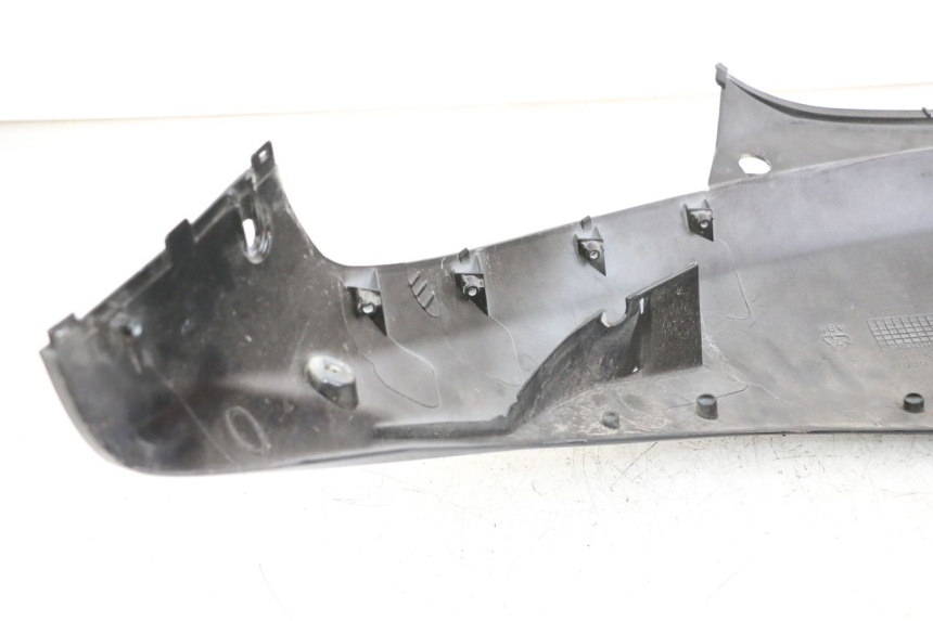 photo de REAR LEFT PANEL SYM MIO 50 (2011 - 2017) - Zoom on usage condition