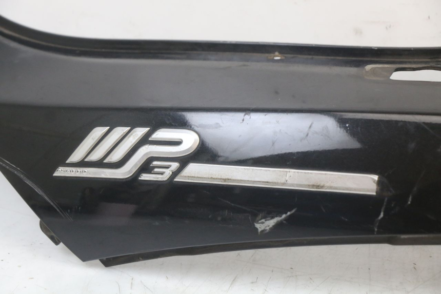 photo de REAR LEFT PANEL PIAGGIO MP3 LT 400 (2007 - 2012) - Zoom on usage condition