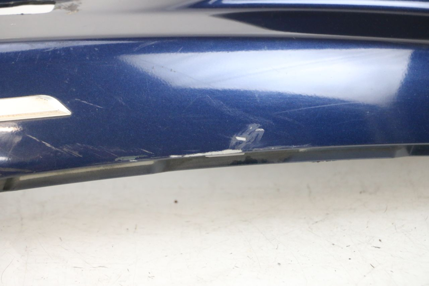 photo de LEFT REAR SIDE PANEL PIAGGIO MP3 125 (2006 - 2014) - Technical close-up