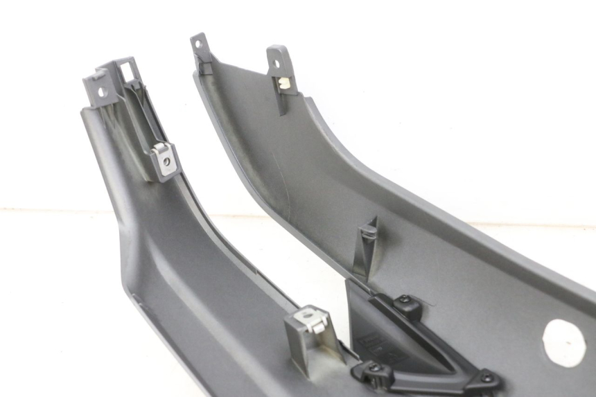 photo de LEFT REAR SIDE PANEL PIAGGIO MP3 500 (2014 - 2017) - Checked used part