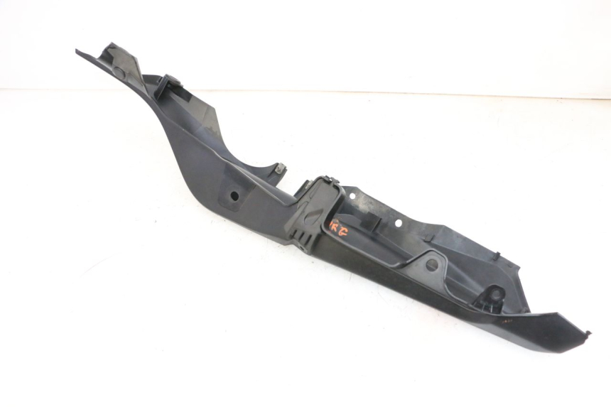 photo de REAR LEFT PANEL YAMAHA MT-07 MT07 ABS 700 (2018 - 2020) - Technical close-up