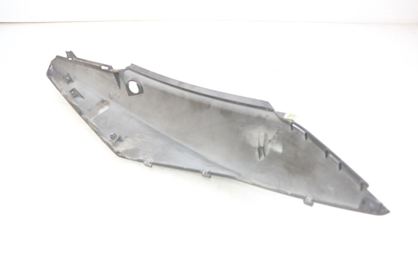 photo de REAR LEFT PANEL SYM ORBIT III 3 4T 50 (2021 - 2025) - Zoom on usage condition