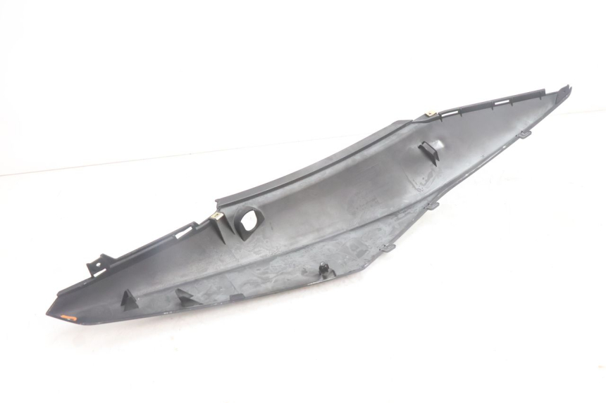 photo de REAR LEFT PANEL SYM ORBIT III 3 4T 50 (2021 - 2025) - Technical close-up