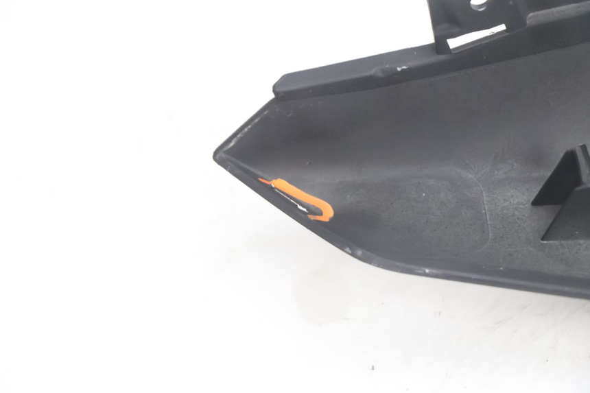 photo de REAR LEFT PANEL SYM ORBIT III 3 4T 50 (2021 - 2025) - Fixing points details
