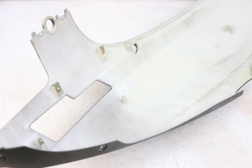 photo de REAR LEFT PANEL EFUN PUSA 1 - Technical close-up