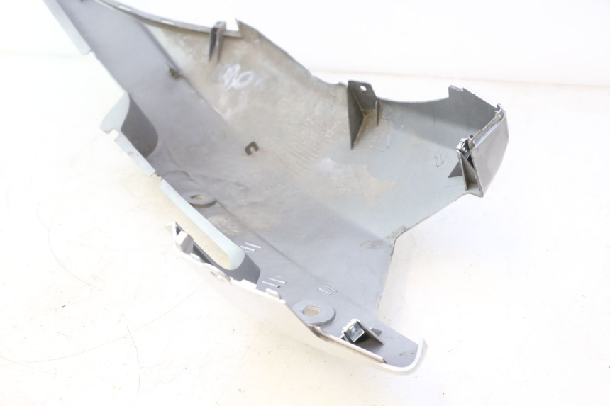 photo de REAR LEFT PANEL DAELIM S2 125 (2006 - 2007) - Technical close-up