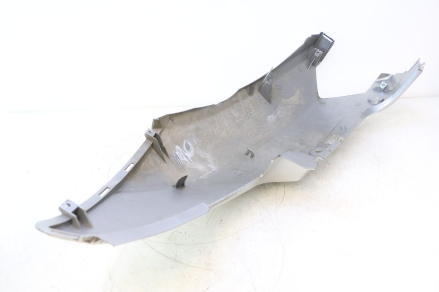 photo de REAR LEFT PANEL DAELIM S2 125 (2006 - 2007) - Checked used part