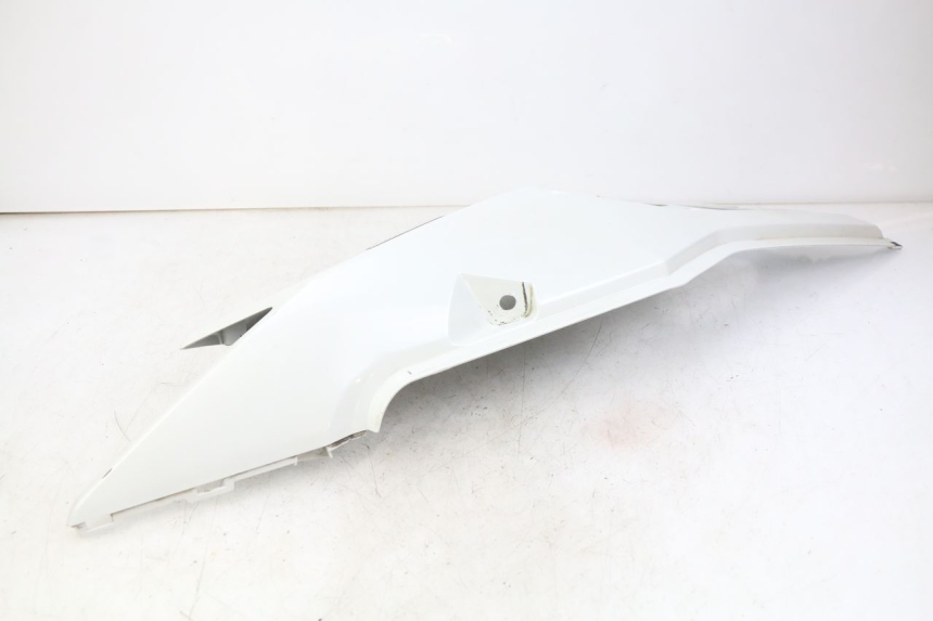 photo de LEFT REAR SIDE PANEL DAELIM S3 125 (2010 - 2017) - Checked used part