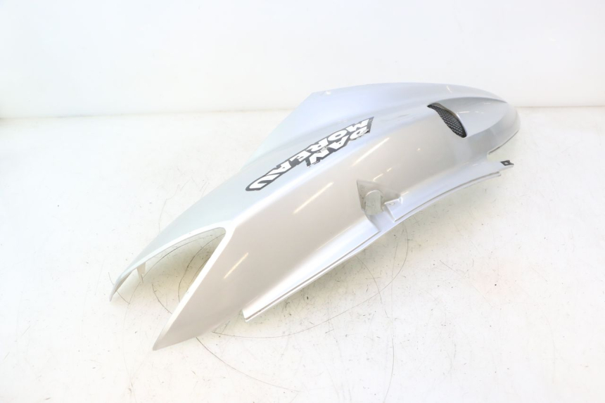 photo de REAR LEFT PANEL FYM SCOOTERONE 125 (2006 - 2008) - Surface and material condition