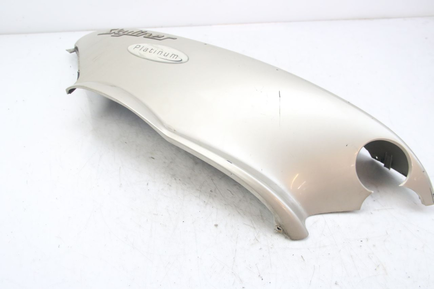 photo de LEFT REAR SIDE PANEL MBK SKYLINER 125 (1998 - 2001) - Zoom on usage condition