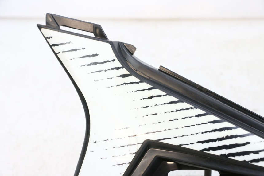 photo de REAR LEFT PANEL SHERCO SM-R 50 (2013 - 2017) - Alternative perspective