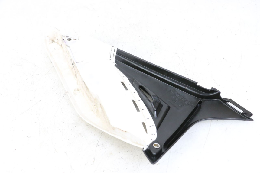 photo de REAR LEFT PANEL SHERCO SM-R 50 (2013 - 2017) - Fixing points details