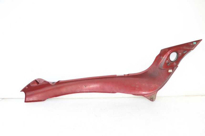 photo de REAR LEFT PANEL TRIUMPH SPRINT 900 (1995 - 1998) - Distinctive features