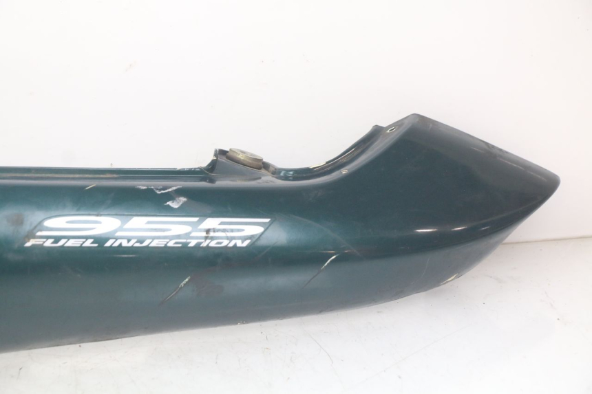 photo de LEFT REAR SIDE PANEL TRIUMPH SPRINT ST 955 (1999 - 2001) - High-resolution close-up