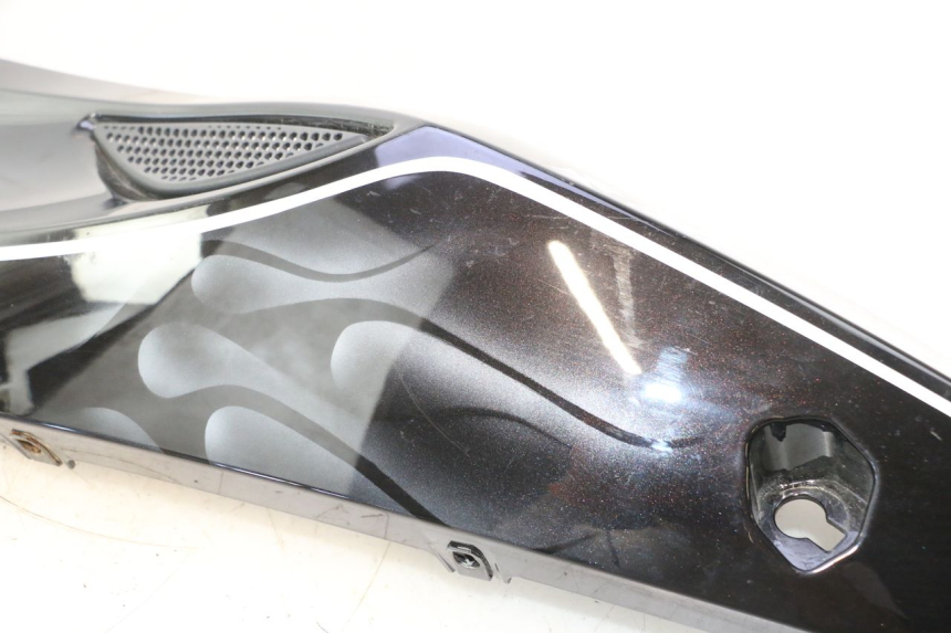 photo de REAR LEFT PANEL CAN-AM SPYDER RS 1000 (2008 - 2012) - Alternative angle