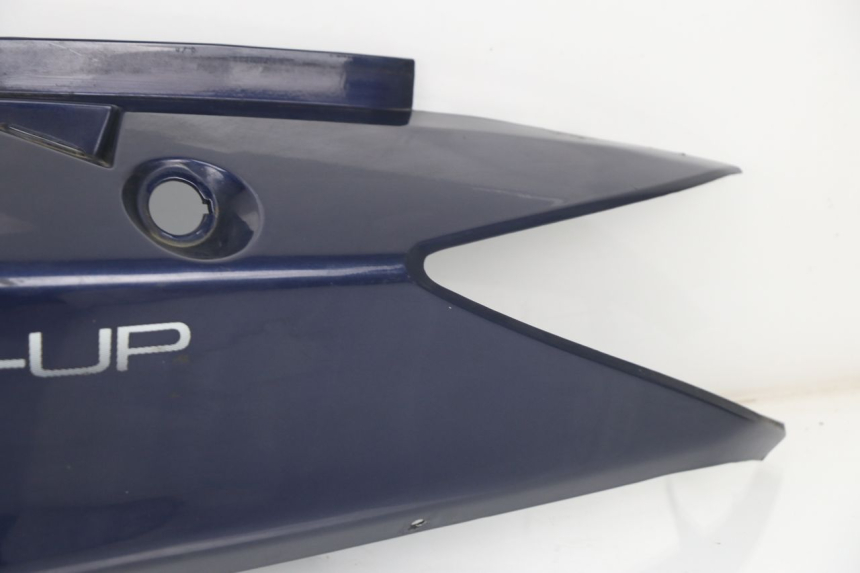photo de REAR LEFT PANEL PEUGEOT SUM UP 125 (2008 - 2013) - High-resolution close-up