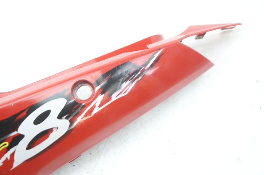 photo de REAR LEFT PANEL KYMCO SUPER 8 125 (2008 - 2015) - Alternative perspective