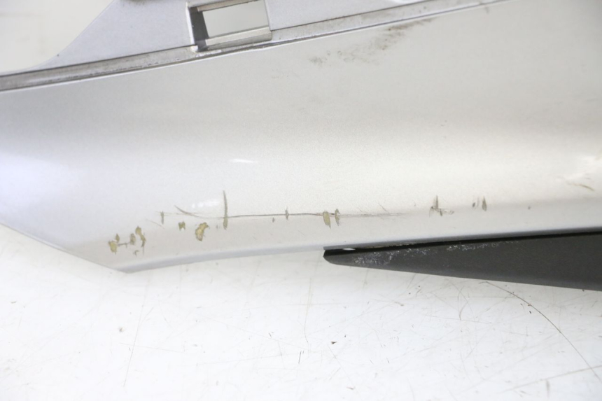 photo de LEFT REAR SIDE PANEL APRILIA SXR 50 (2021 - 2023) - Checked used part