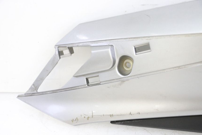 photo de LEFT REAR SIDE PANEL APRILIA SXR 50 (2021 - 2023) - Markings and original references