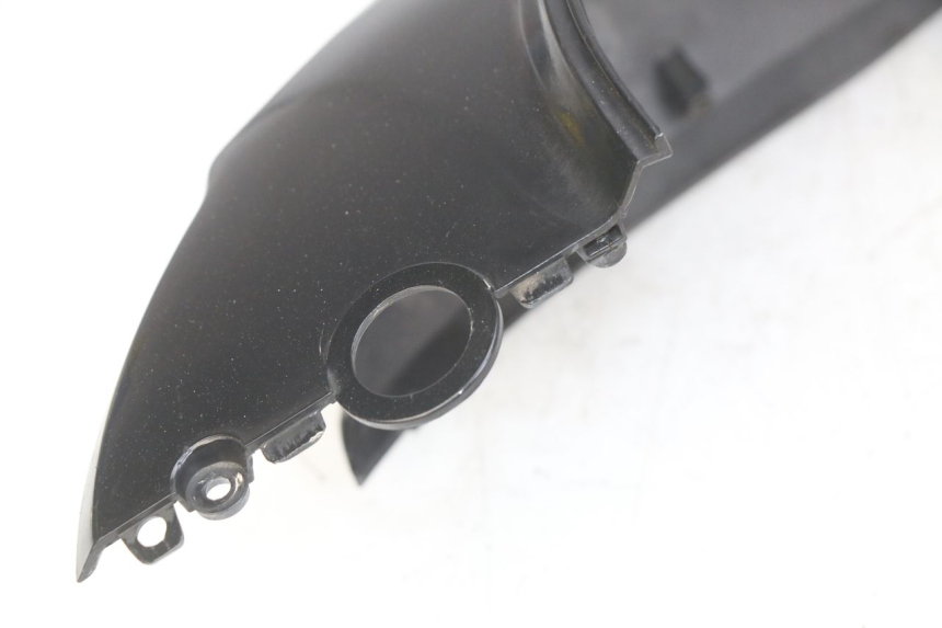 photo de LEFT REAR SIDE PANEL SYM SYMPHONY 125 (2009 - 2015) - Fixing points details