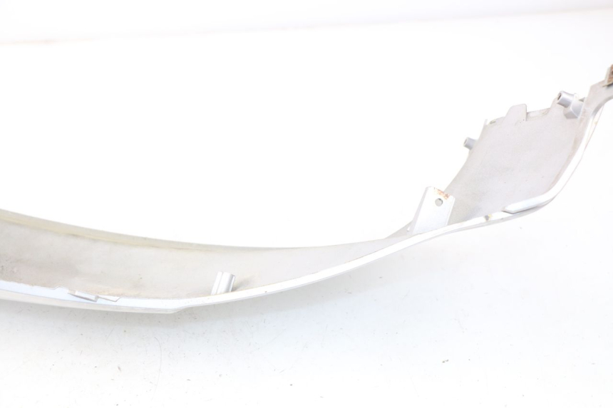 photo de REAR LEFT PANEL SYM SYMPHONY 50 (2009 - 2015) - Fixing points details