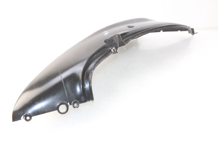 photo de REAR LEFT PANEL SUZUKI UC EPICURO 125 (1999 - 2003) - Fixing points details