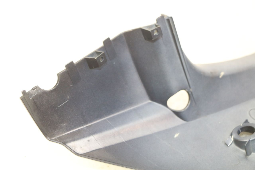 photo de LEFT REAR SIDE PANEL KYMCO VITALITY 2T 50 (2004 - 2010) - Fixing points details