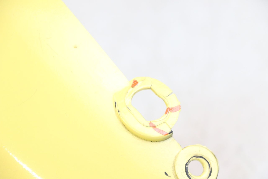 photo de REAR LEFT PANEL YAMAHA WHY 50 (1998 - 2000) - Technical close-up