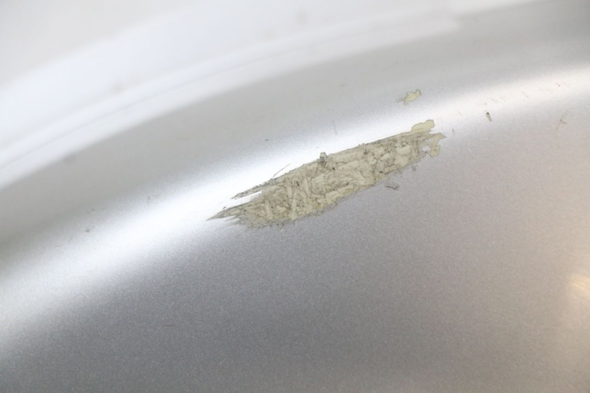 photo de LEFT REAR SIDE PANEL YAMAHA XMAX X-MAX 125 (2006 - 2009) - Alternative perspective