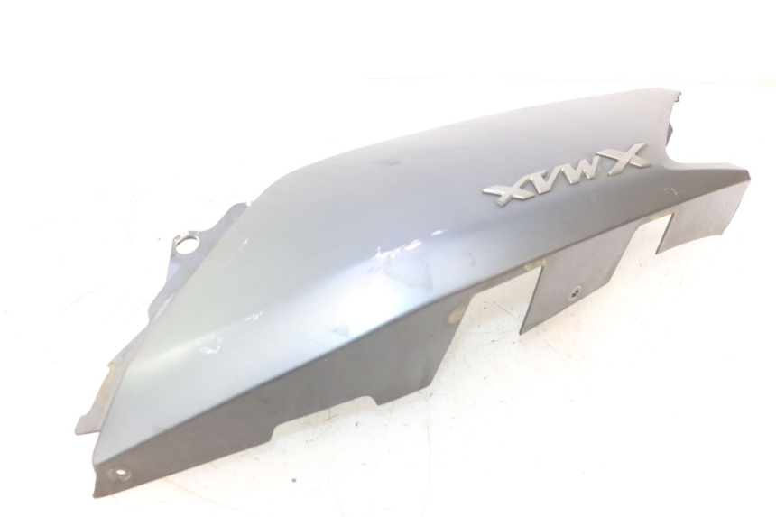 photo de LEFT REAR SIDE PANEL YAMAHA X-MAX XMAX 125 (2010 - 2013) - Alternative perspective