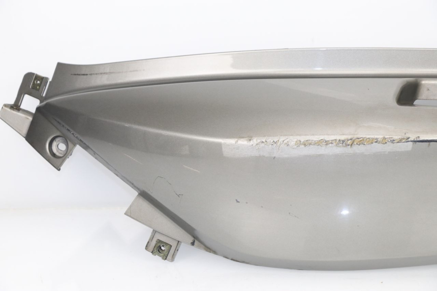 photo de REAR LEFT PANEL KYMCO XCITING 500 (2007 - 2010) - Fixing points details