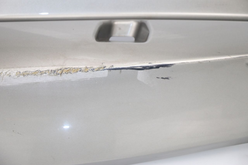 photo de REAR LEFT PANEL KYMCO XCITING 500 (2007 - 2010) - Surface and material condition