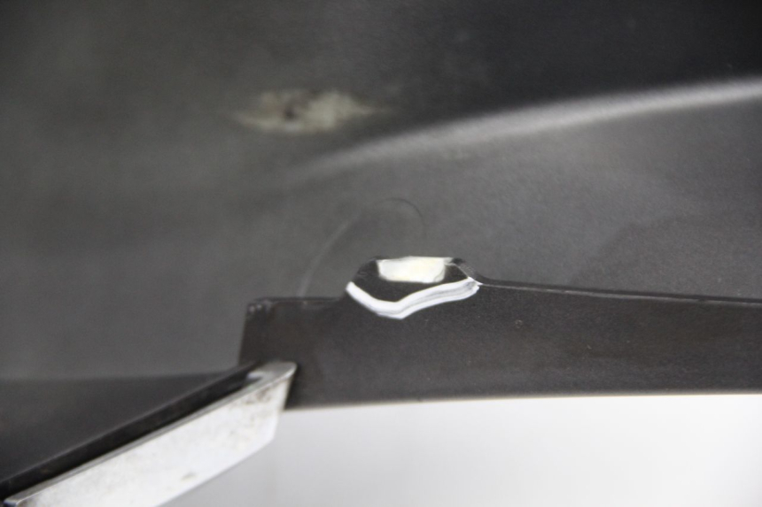 photo de LEFT REAR SIDE PANEL PIAGGIO XEVO - X EVO 125 (2007 - 2017) - Checked used part