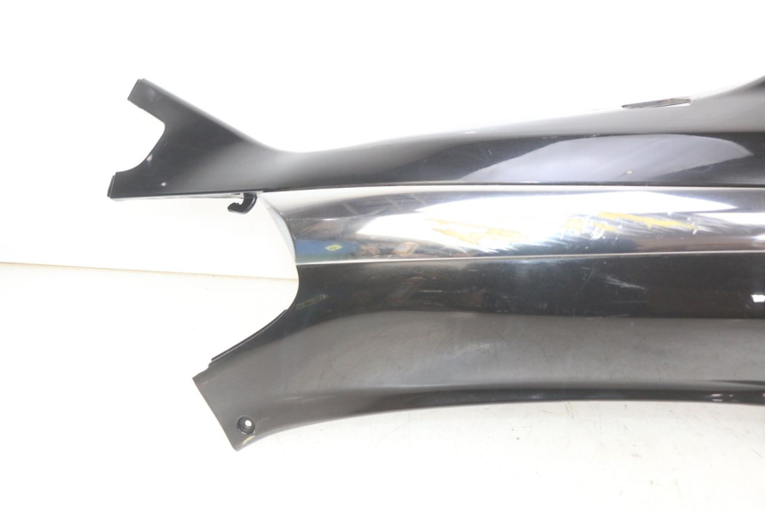 photo de LEFT REAR SIDE PANEL PIAGGIO XEVO - X EVO 125 (2007 - 2017) - Component zoom