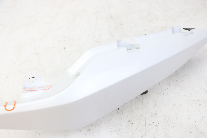 photo de REAR LEFT PANEL YAMAHA XJ6 ABS 600 (2008 - 2016) - Component zoom