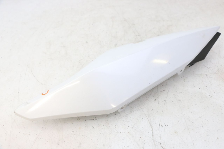 photo de REAR LEFT PANEL YAMAHA XJ6 ABS 600 (2008 - 2016) - Fixing points details