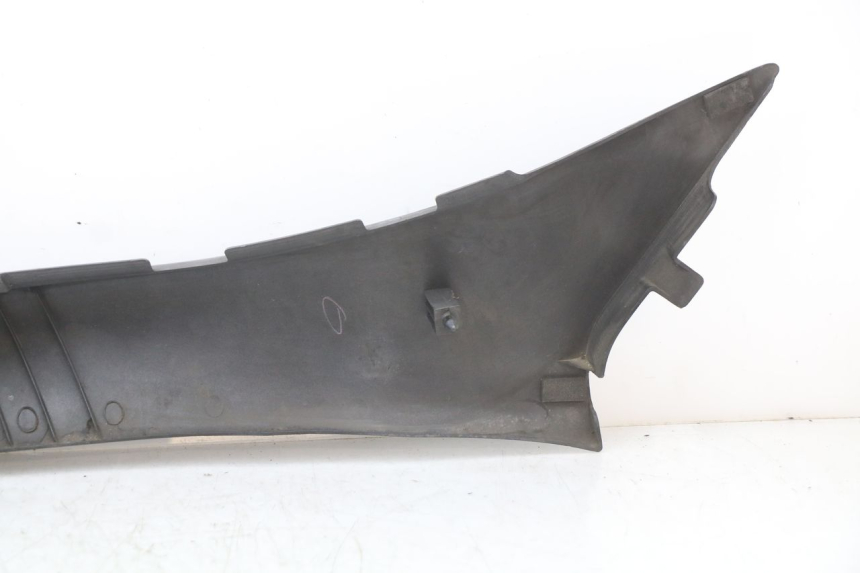 photo de REAR LEFT PANEL YAMAHA XJ600 XJ DIVERSION 600 (1992 - 1997) - Component detail