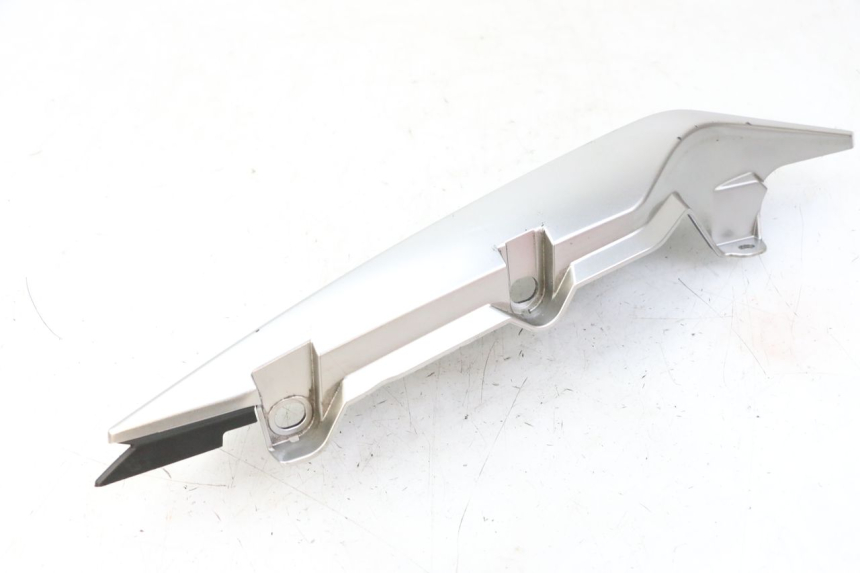 photo de REAR LEFT PANEL YAMAHA XJ6 600 (2008 - 2016) - Additional view of the item