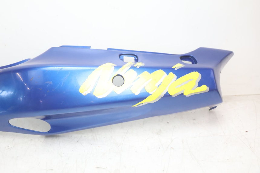 photo de REAR LEFT PANEL KAWASAKI ZX-6R ZX6R 600 (1995 - 1997) - Zoom on usage condition