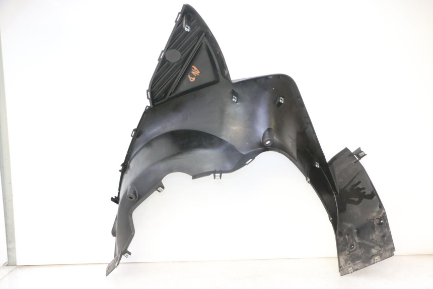 photo de RIGHT FRONT FAIRING QUADRO 4 4D 350 (2015 - 2018) - High-resolution close-up