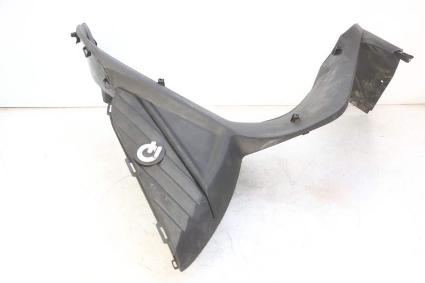 photo de RIGHT FRONT FAIRING QUADRO 4 4D 350 (2015 - 2018) - Supplementary product photo