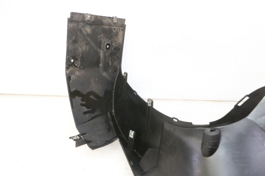 photo de RIGHT FRONT FAIRING QUADRO 4 4D 350 (2015 - 2018) - Surface and material condition