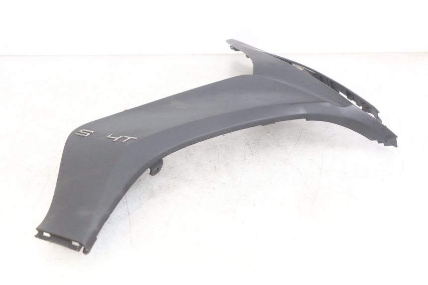 photo de RIGHT FRONT SIDE PANEL KYMCO AGILITY 16+ 4T 50 (2018 - 2023) - Surface and material condition