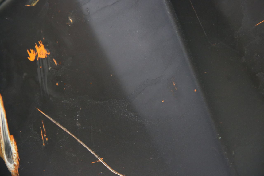 photo de RIGHT FRONT SIDE PANEL APRILIA ATLANTIC 500 (2002 - 2003) - Zoom on usage condition