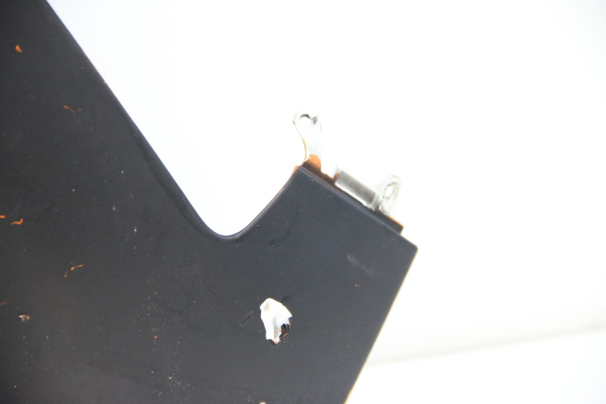 photo de RIGHT FRONT SIDE PANEL APRILIA ATLANTIC 500 (2002 - 2003) - Technical close-up