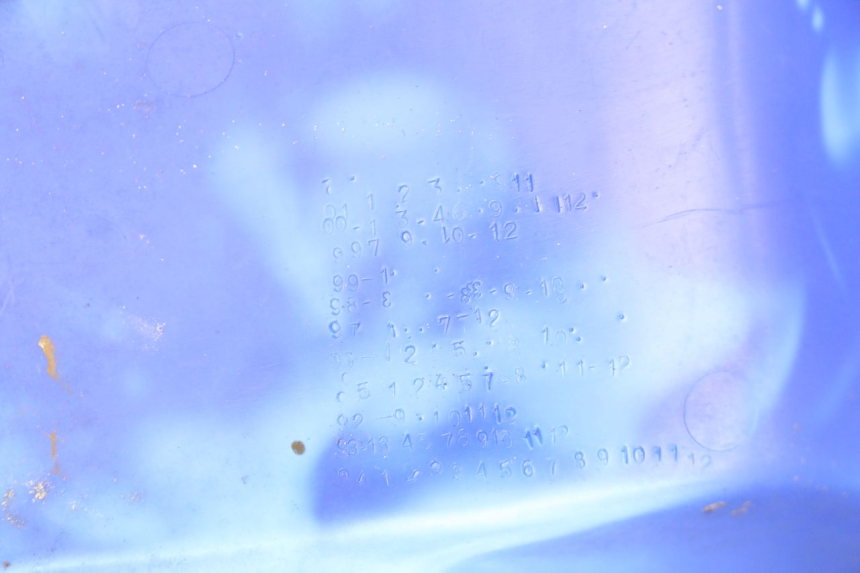 photo de RIGHT FRONT SIDE PANEL YAMAHA BLASTER 200 (1987 - 2002) - Zoom on usage condition