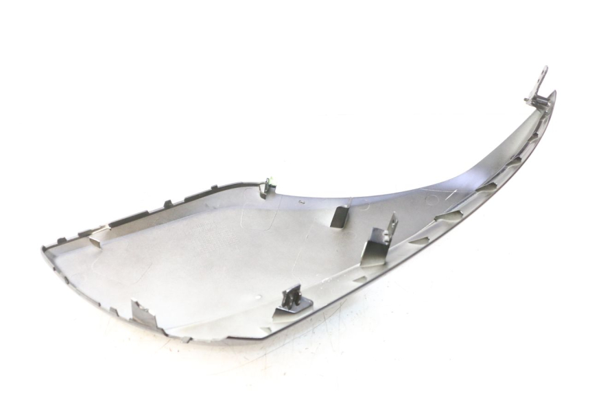 photo de RIGHT FRONT FAIRING PEUGEOT CITYSTAR 2T 50 (2018 - 2021) - Technical close-up